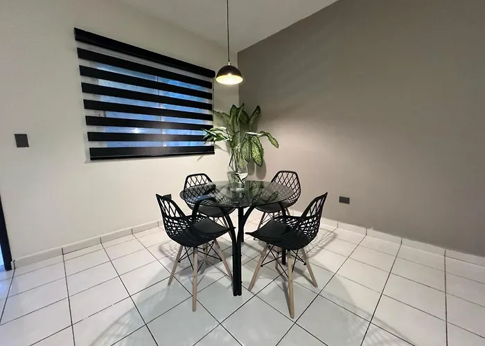 Ha Garden Gallery - 5th Avenue Hotel *